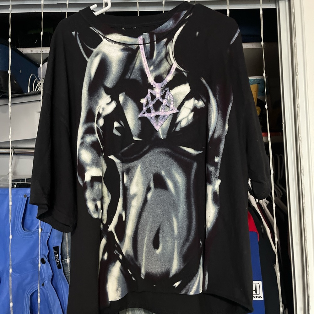 Destroy lonely merch tee